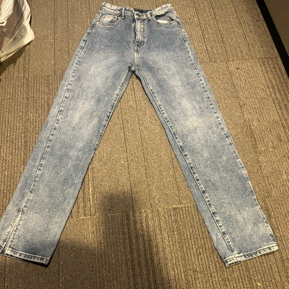 PrettyLittleThing Blue Straight Leg Jeans with Distressed Details